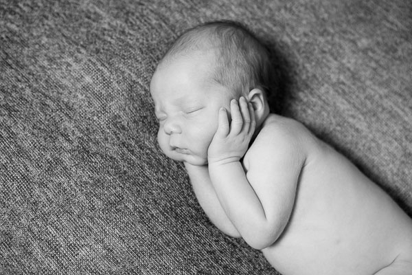 relaxing newborn photo shoot