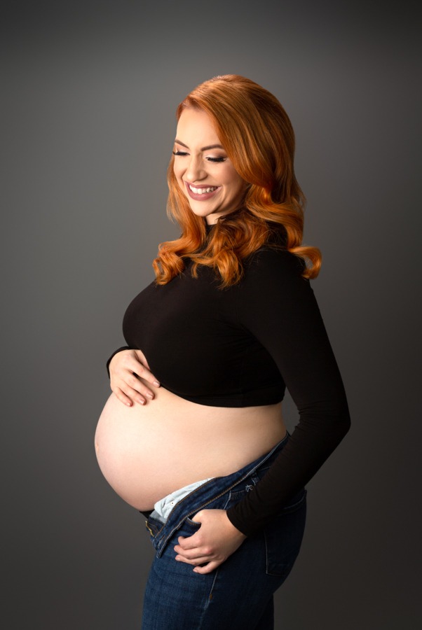 Choose Your Maternity Photoshoot Style